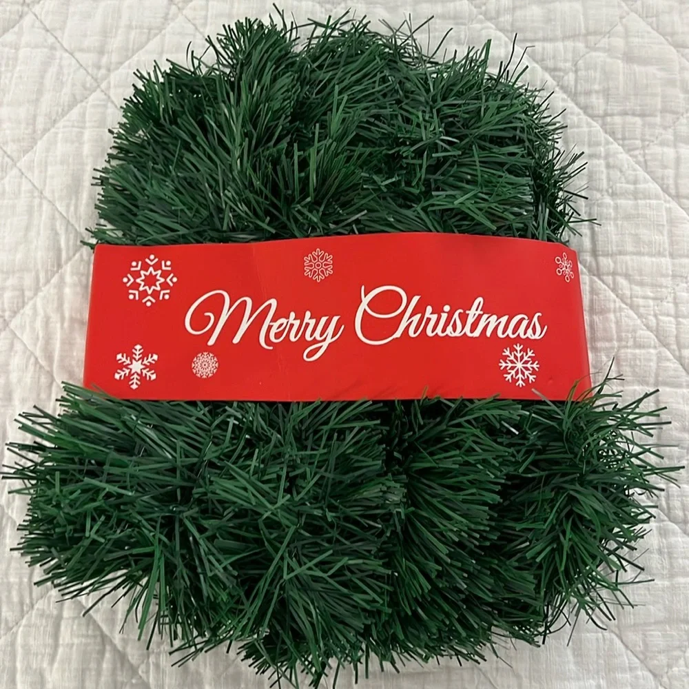 NWT Christmas garland